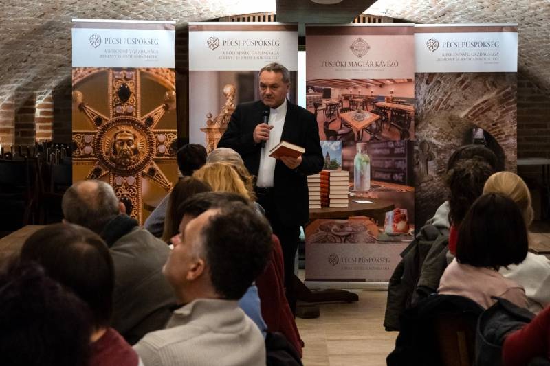 2023_12_21_hivatali lelki nap_04.jpg